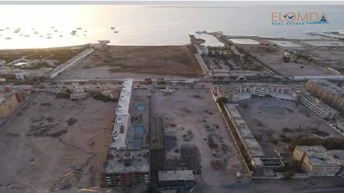 استثمر فى Grand Rock على الممشى السياحى-تسليم 2026