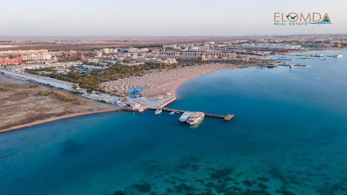 استثمر فى Grand Rock على الممشى السياحى-تسليم 2026