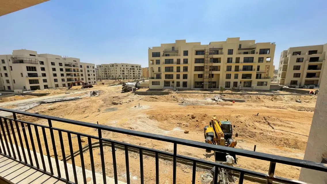 شقة مميزة بإطلالات متعددة الزوايا - اويست