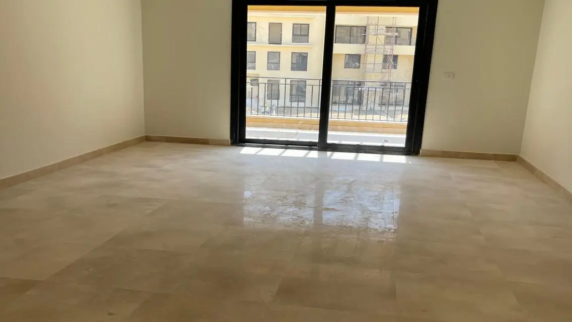 شقة مميزة بإطلالات متعددة الزوايا - اويست