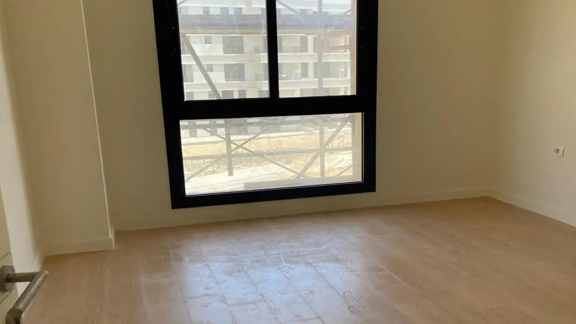 شقة مميزة بإطلالات متعددة الزوايا - اويست