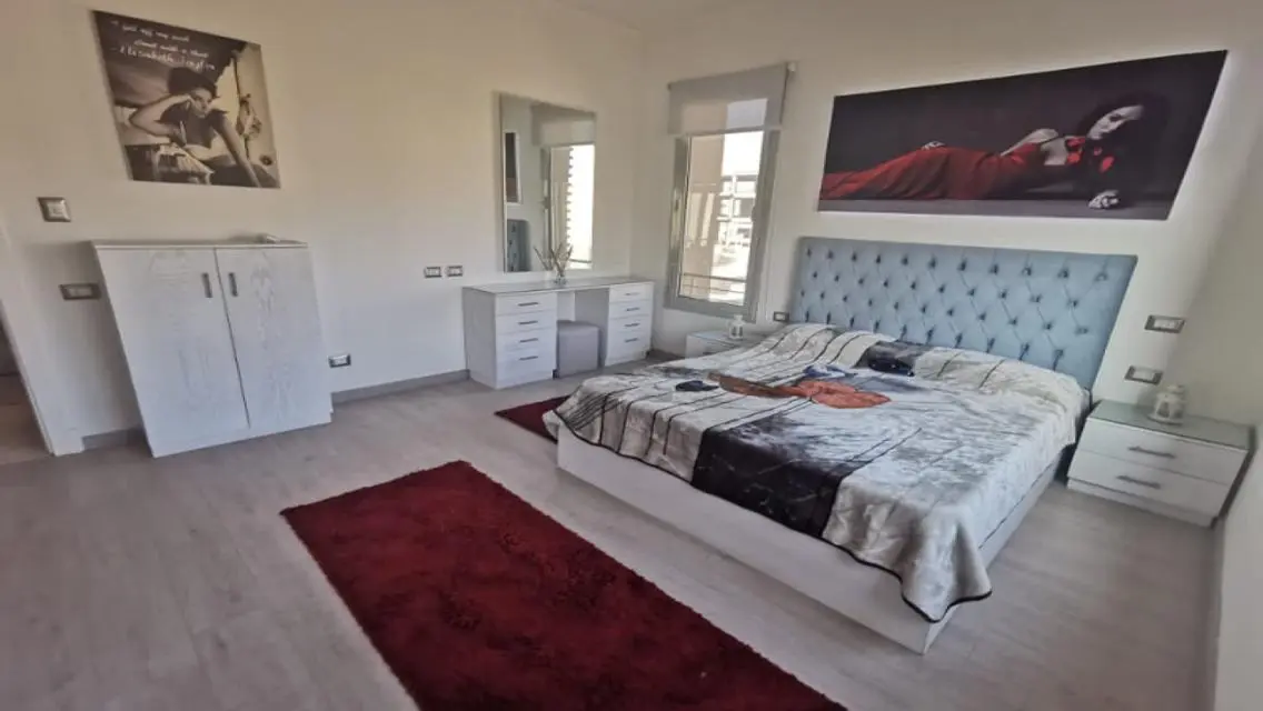 Village gate   Studio for  rent 89 m2 