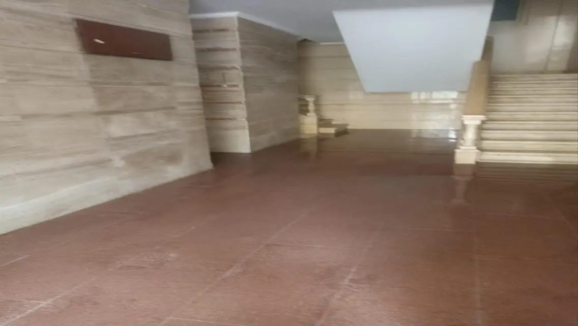شقة للايجار ٢٥٠ م شارع نخلة المطيعي سكني أو اداري