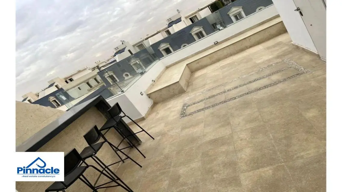 Luxury Apartment with Balcony and Security Guard - 13,500,000 EGP