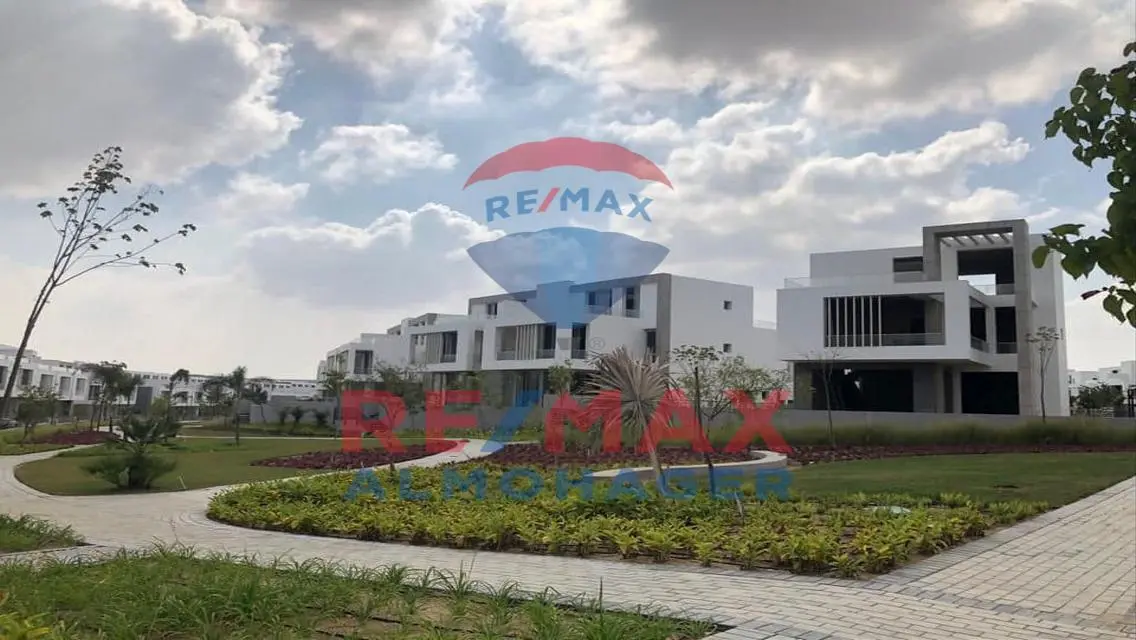 Luxury Apartment with Extensive Amenities in a Premium Community