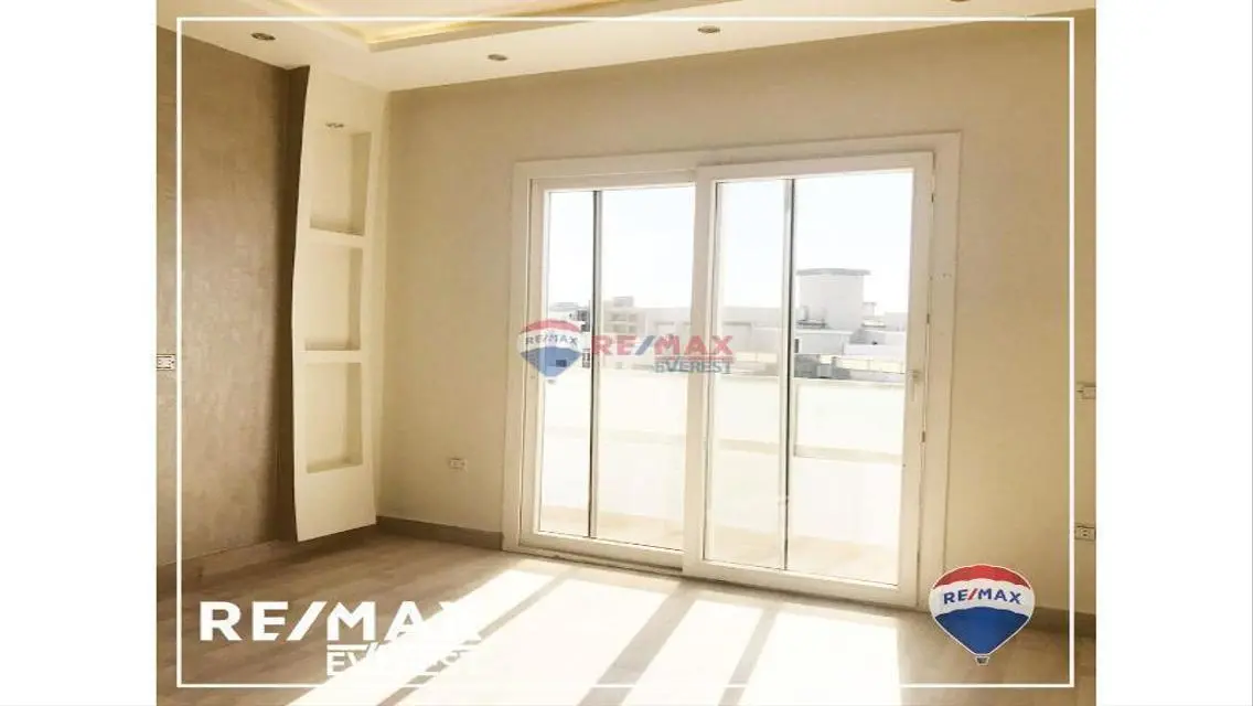 Landscape view penthouse in Zayed Dunes