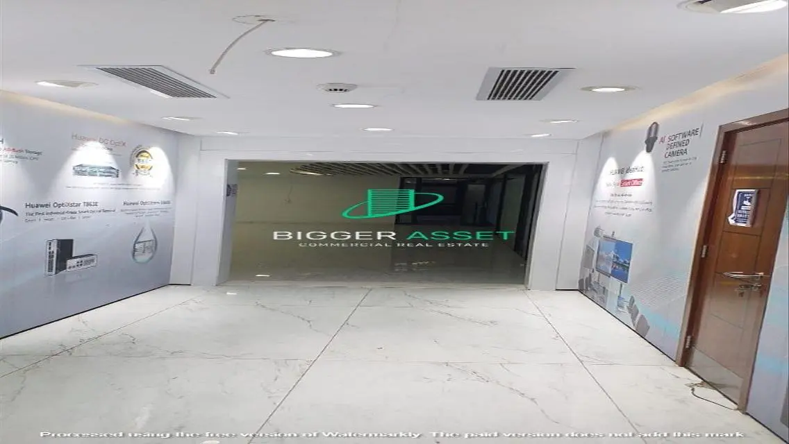 شقة فاخرة للإيجار بسعر 1800 جنيه تضم موقف مغطى