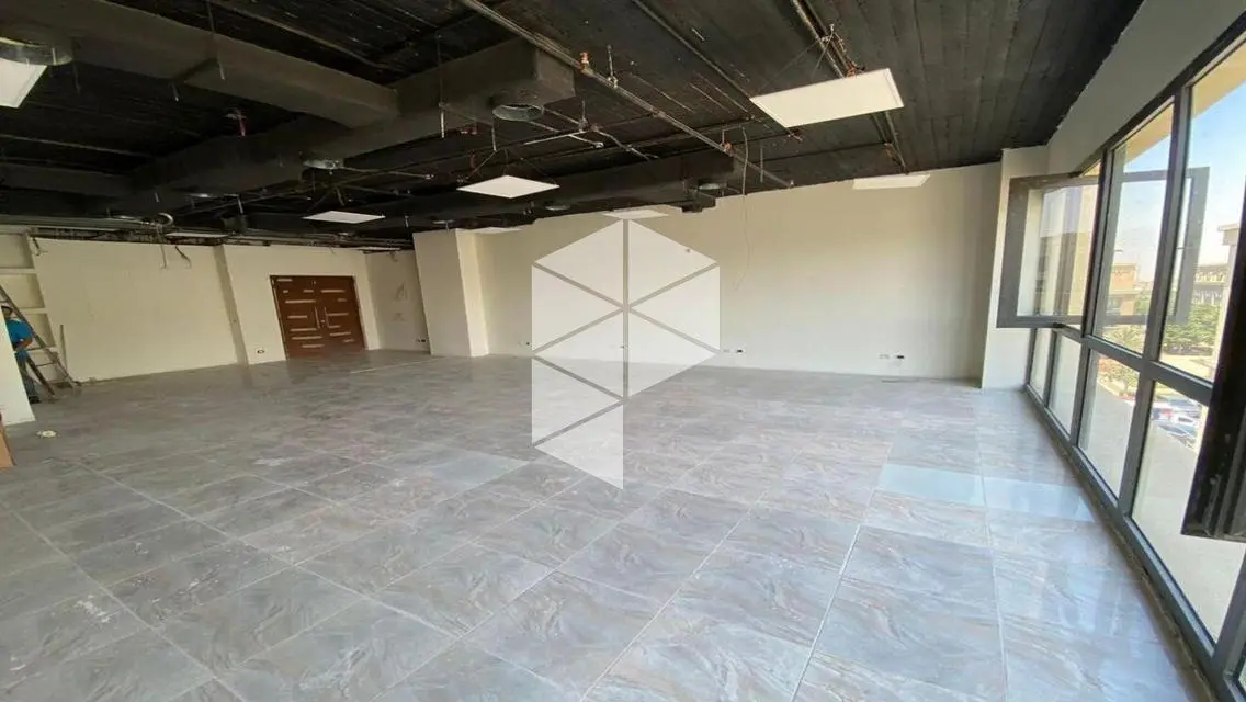 Open space office for rent in Mivida 137 m