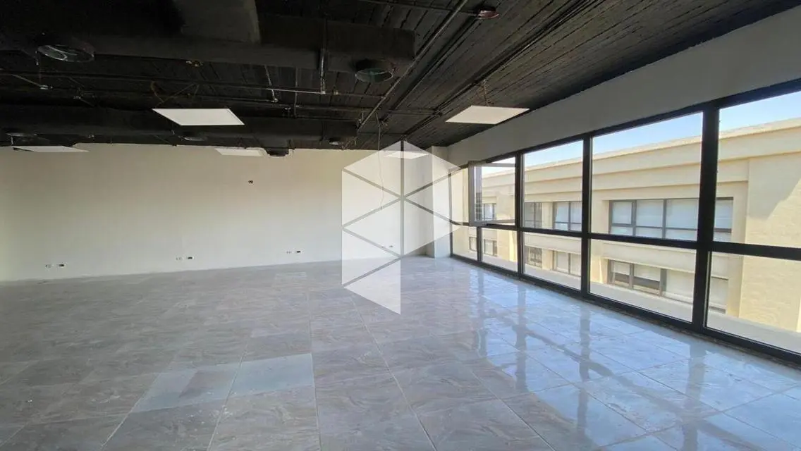 Open space office for rent in Mivida 137 m