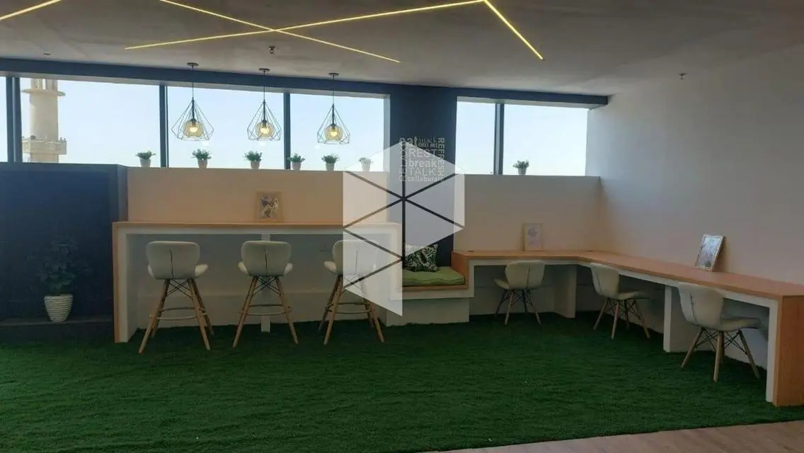 Office 250m finished for rent in New Cairo