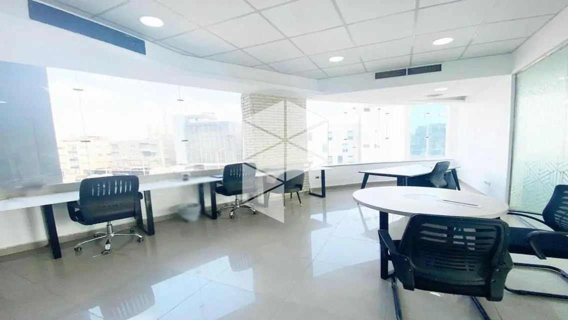 Office 220m at lower price than real estate market