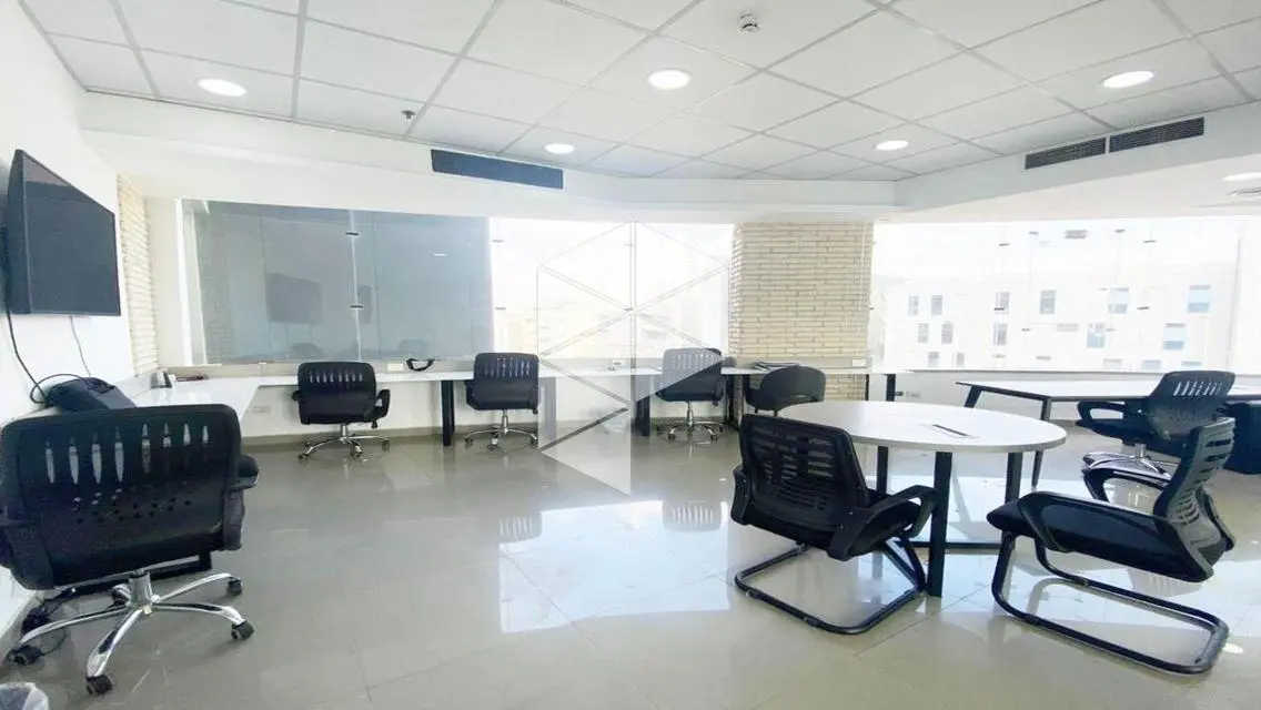 Office 220m at lower price than real estate market
