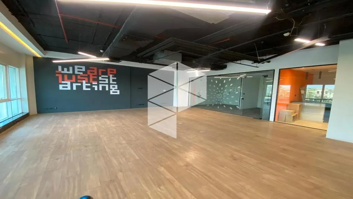 office 250m for rent fully finished directly 90
