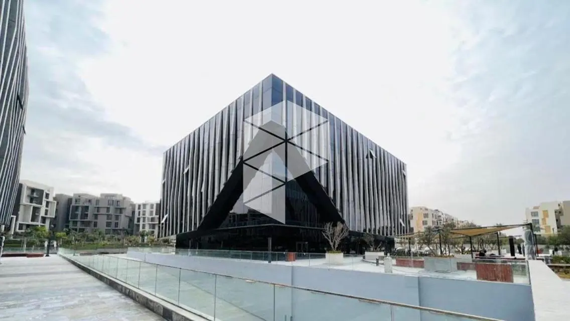 Office 118m for rent finished in Sodic  New Cairo