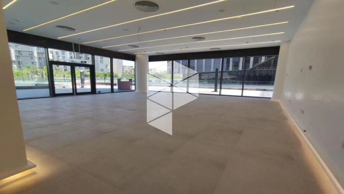 Office 118m for rent finished in Sodic  New Cairo