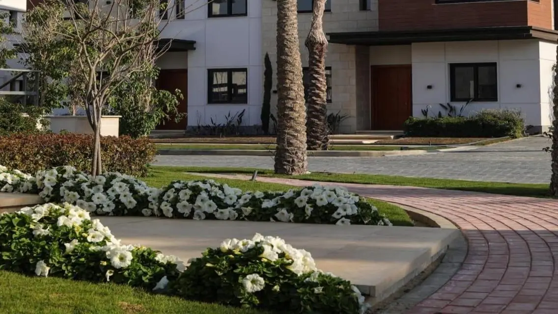Townhouse villa in Azzar Fifth Settlement