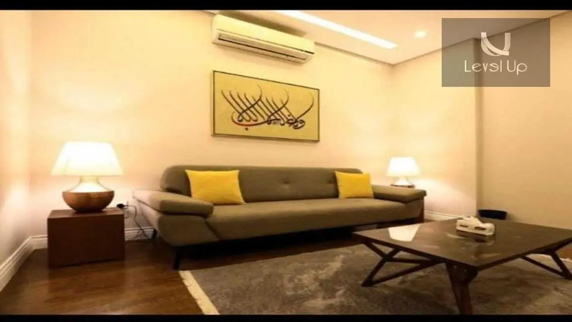 شقه للبيع في ميراج امام فندق رينيسانس موقع مميز