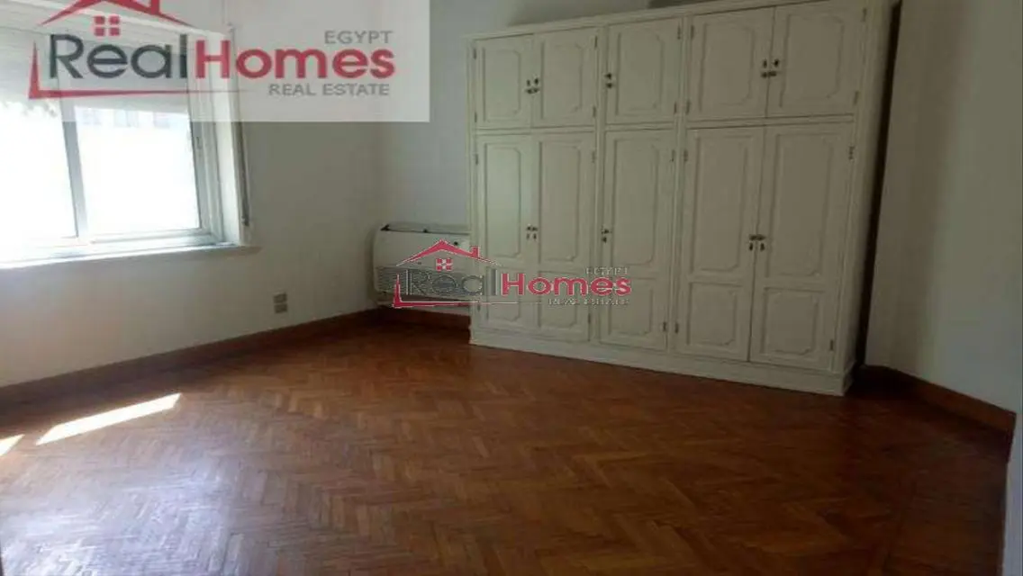 Bright apartment with terrace for rent in zamalek