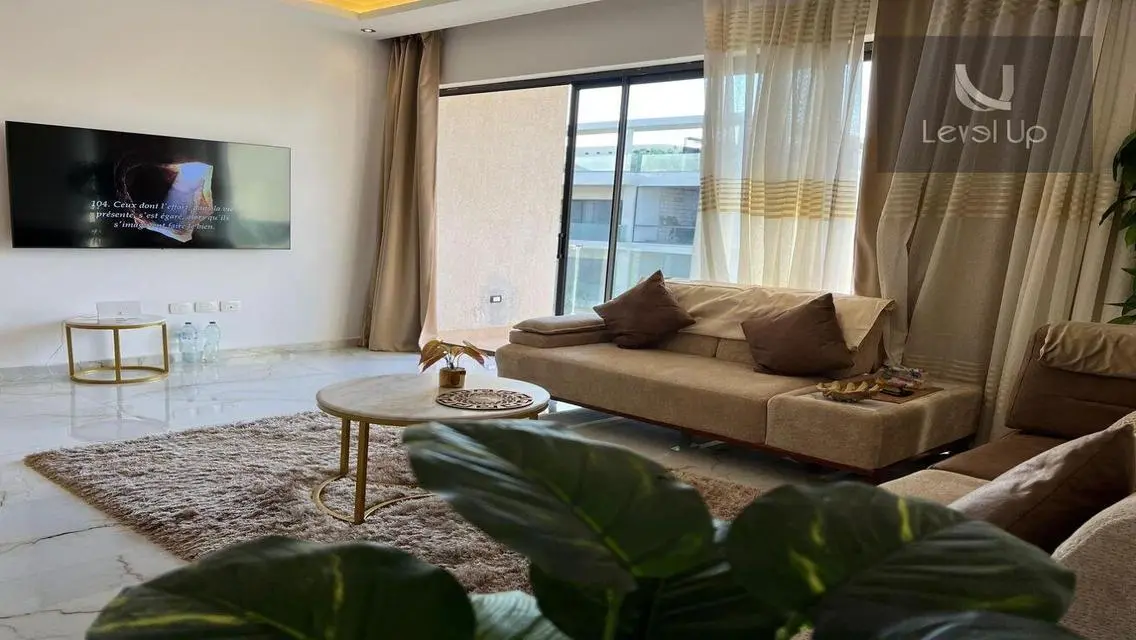 شقة فندقيه للإيجار في كمبوند Lake View Residence