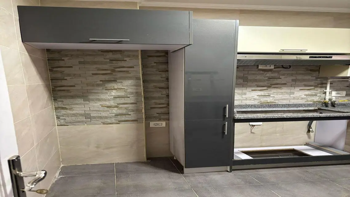 135m masterpiece for rent, law, with kitchen B1