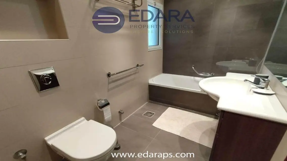 Spacious Three-bedroom Apartment Rental in Degla