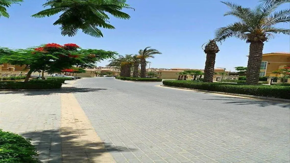 توين هاوس  في ستون بارك  مساحة مبنية 280 – جاهز ه