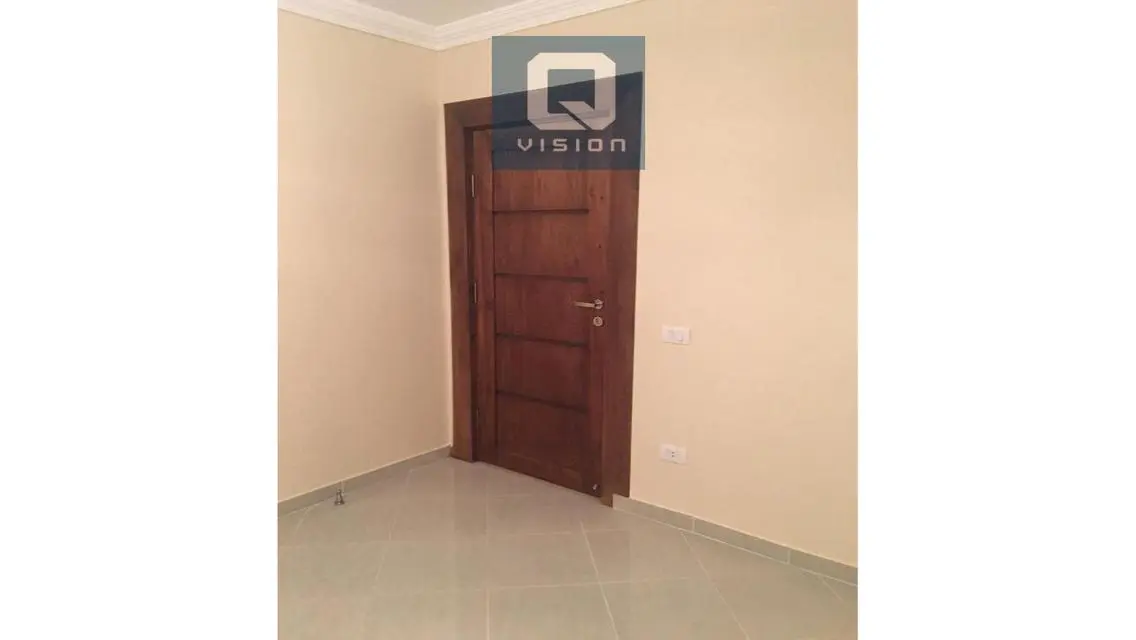 Unique apartment for rent in the tenth sector.