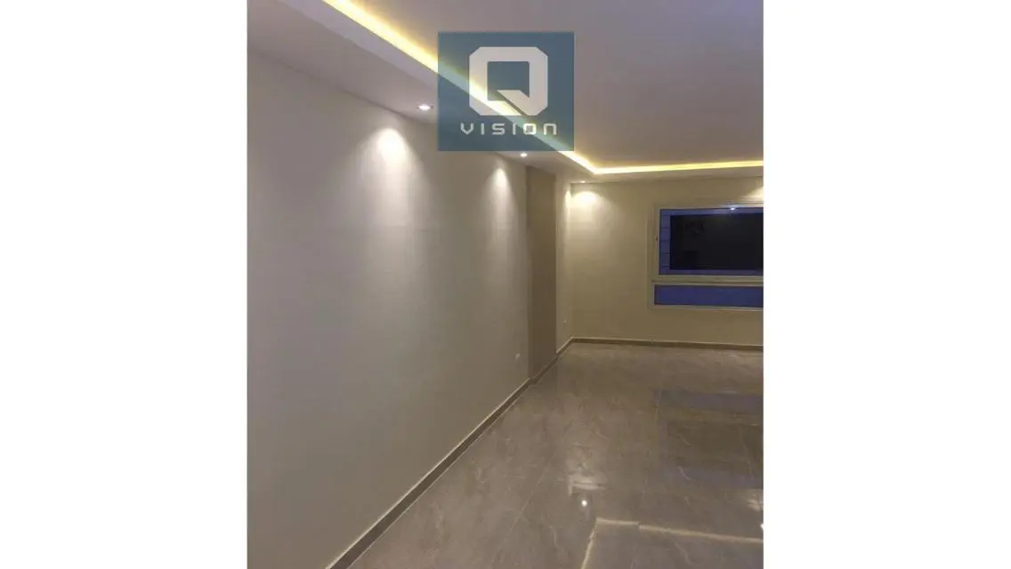 Unique apartment for rent in the tenth sector.