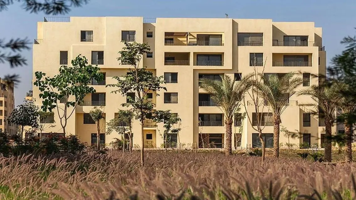 ارضى بجاردن اول سكن موقع مميزجدا بالكمبوند