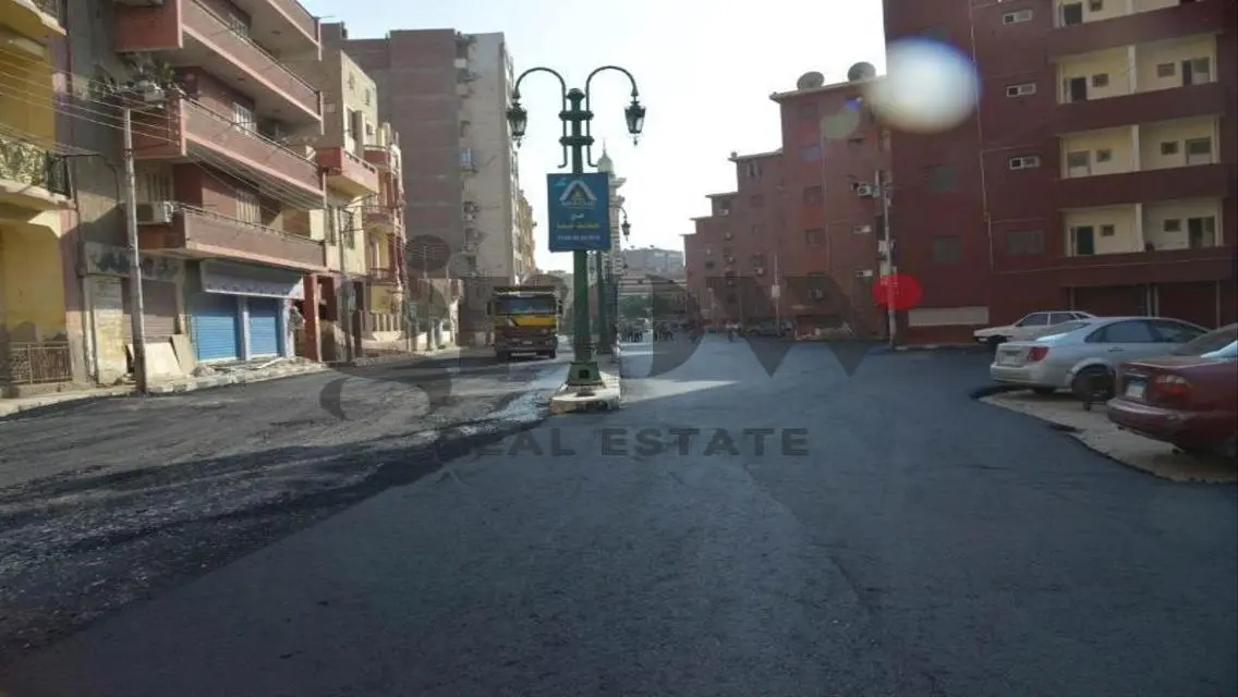 شقة في يسري راغب بجوار مطعم مترو