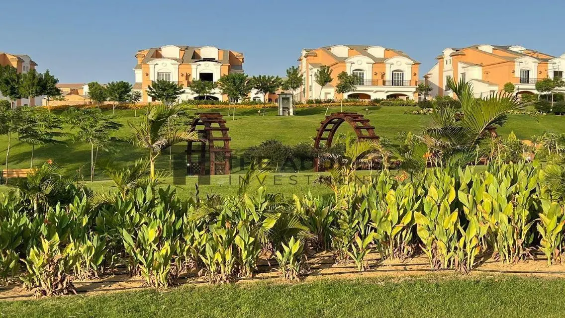 The cheapest townhouse in Golden Square Layan