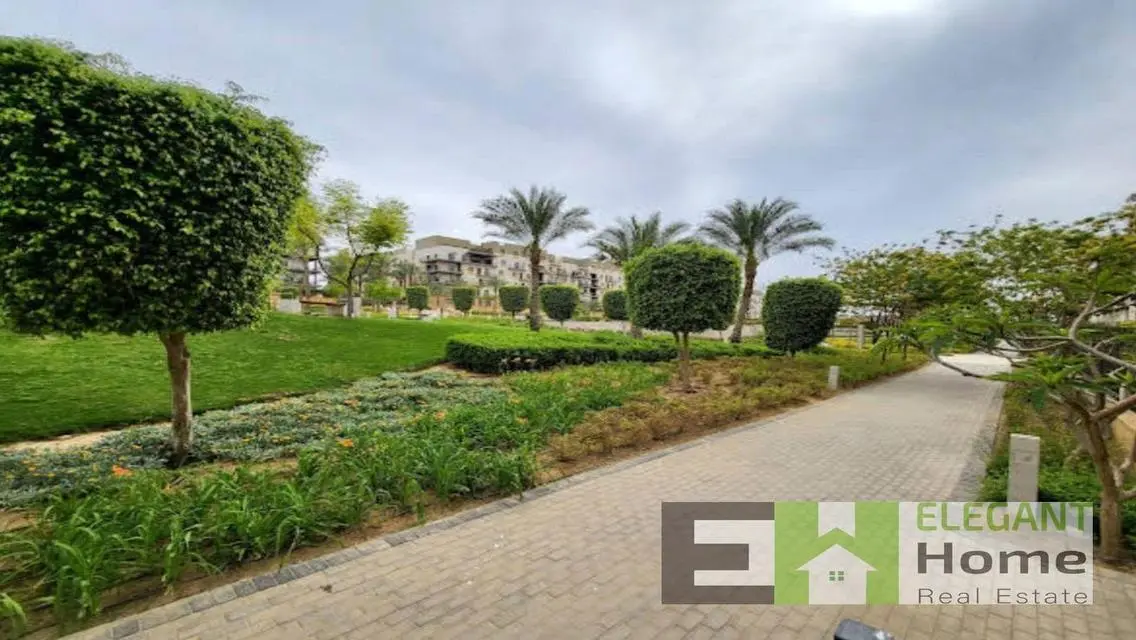 Semi furnished apartment + garden rent at Eastown