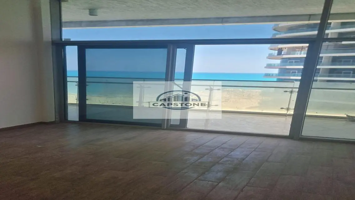 Hotel Chalet With Sea View In North Coast Towers