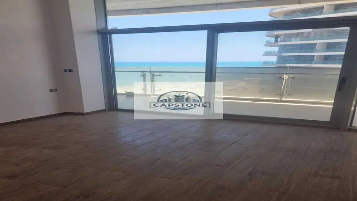 Hotel Chalet With Sea View In North Coast Towers