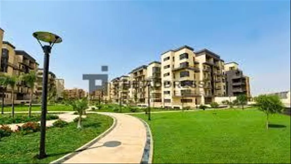 للبيع ارخص شقه في مدينتي 3 غرف متشطبه