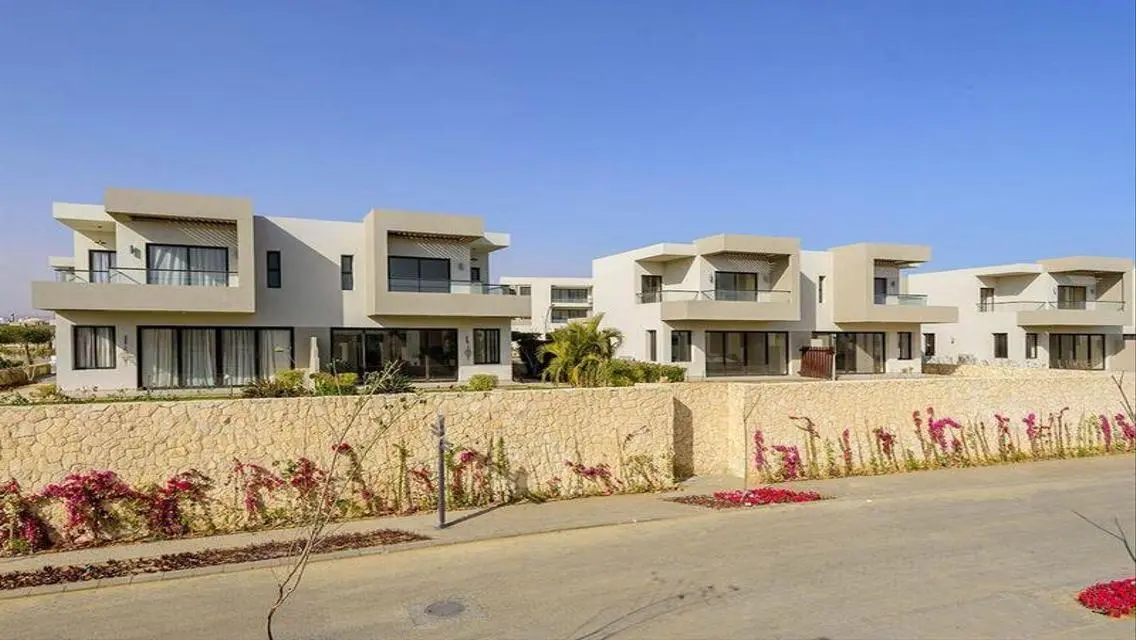 Villa with private beach in Azha Ain Sokhna with a