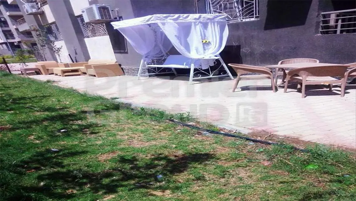 شقة فاخرة للبيع بمساحة 1100 متر