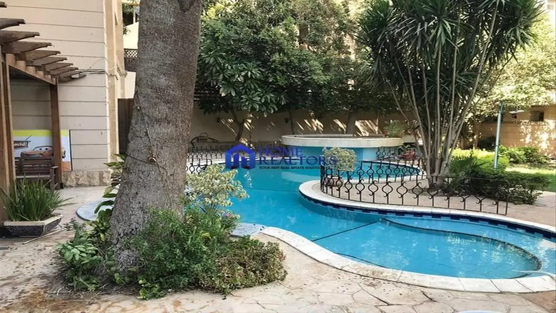 دوبلكس بحمام سباحة للايجار بالمعادي السرايات
