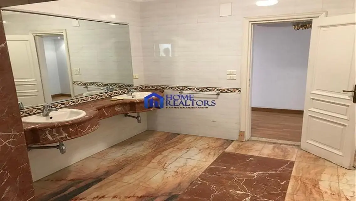 دوبلكس بحمام سباحة للايجار بالمعادي السرايات