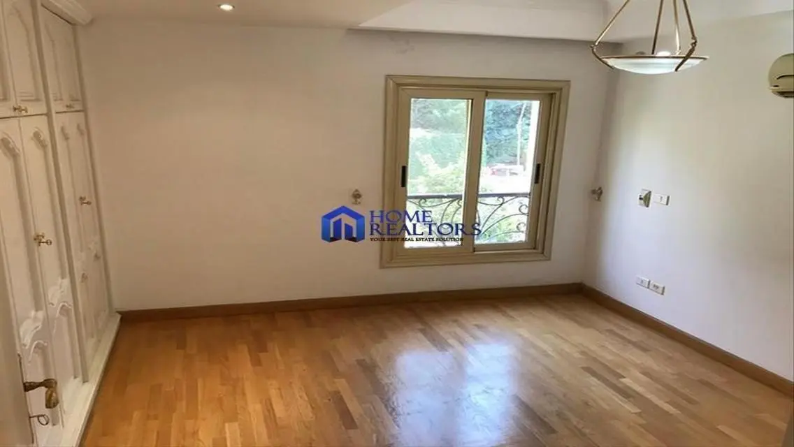 دوبلكس بحمام سباحة للايجار بالمعادي السرايات