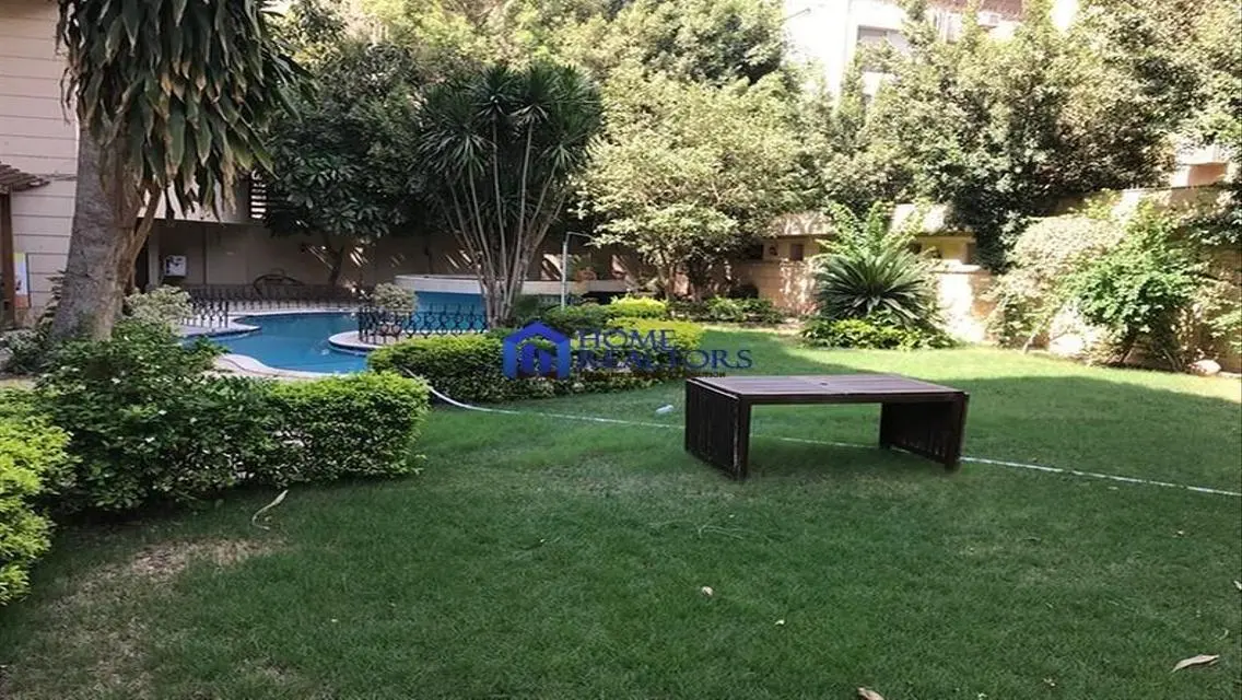 دوبلكس بحمام سباحة للايجار بالمعادي السرايات