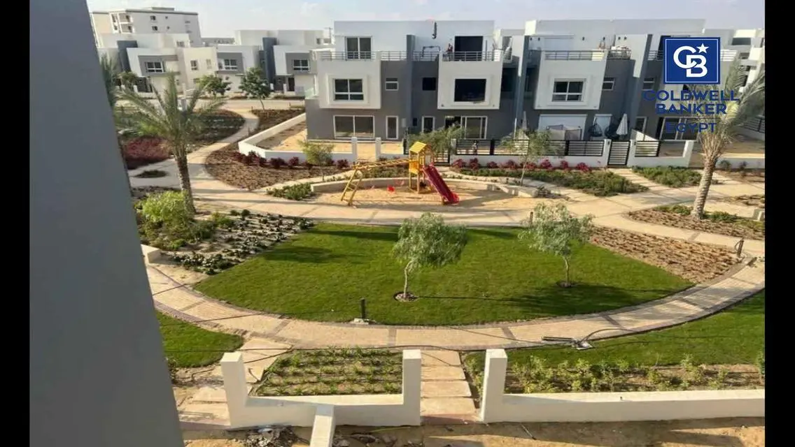 Twin house | Hyde Park | on the middle ring road