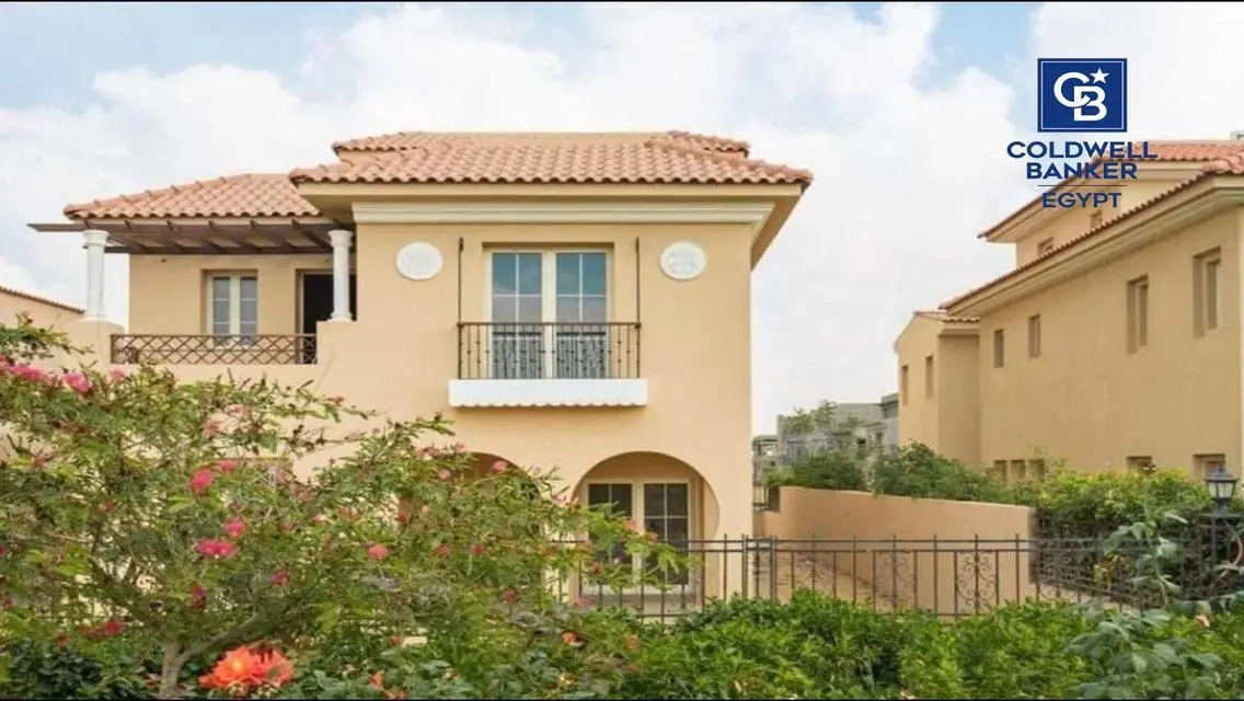 Villa for sale in Hyde Park compound at New Cairo