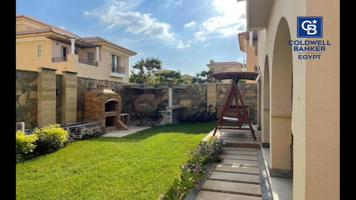 Villa for sale in Hyde Park compound at New Cairo