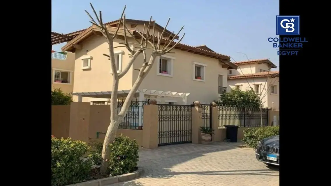 Villa for sale in Hyde Park compound at New Cairo
