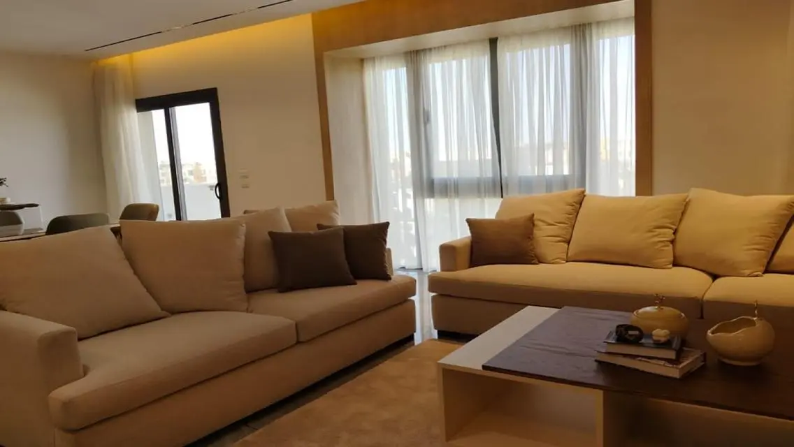 For Rent APT Furnished Modern 3B IN Eastown Sodic