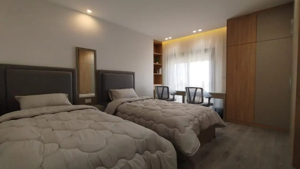 For Rent APT Furnished Modern 3B IN Eastown Sodic
