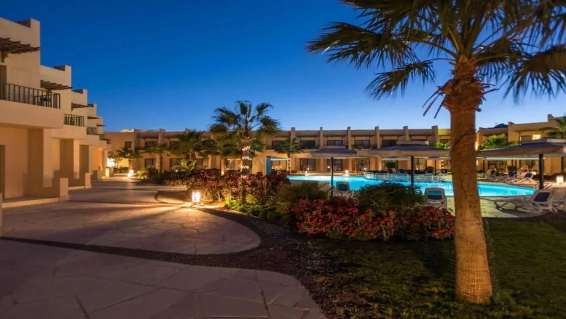 Luxury 1-Bedroom Apartment in The View Club House