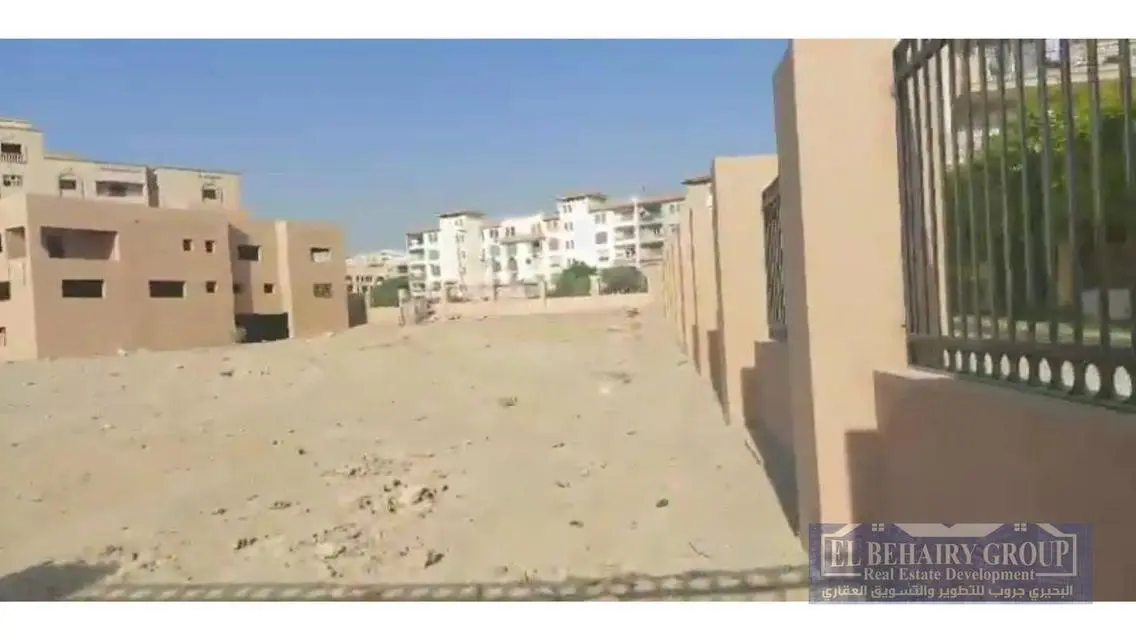 ارض للبيع  الحي خامس عمارات التجمع الخامس
