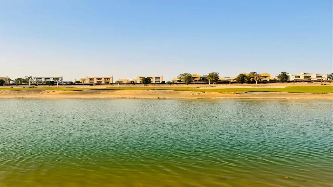 Golf corner view with garden and pool &amp; jacuzzi